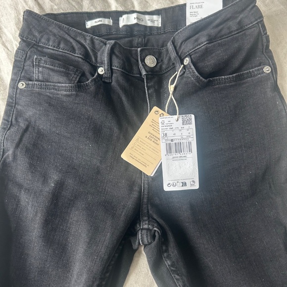 NWT Eco-friendly Mango Gray Flare Jeans (mid waist, regular, full length) - Picture 4 of 4